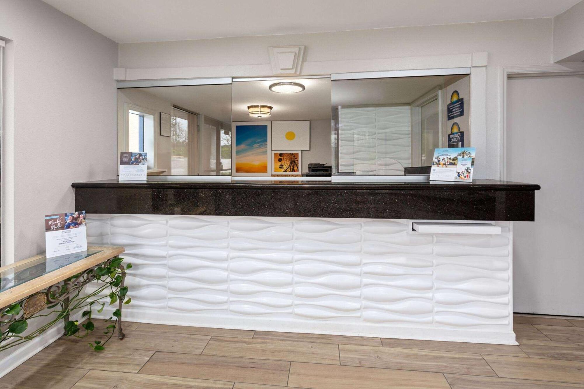 Days Inn By Wyndham Douglasville-Atlanta-Fairburn Road Exterior foto