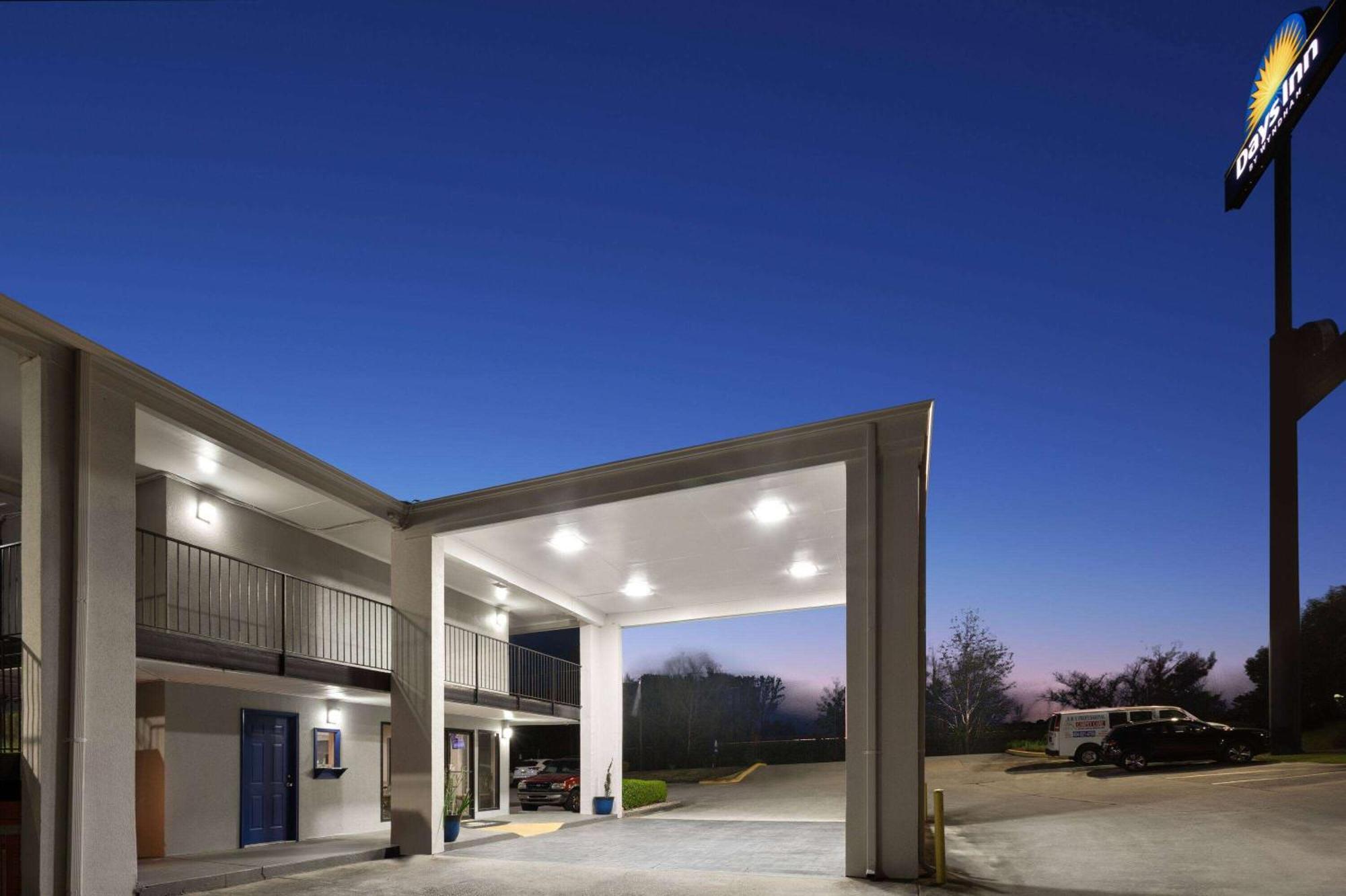 Days Inn By Wyndham Douglasville-Atlanta-Fairburn Road Exterior foto